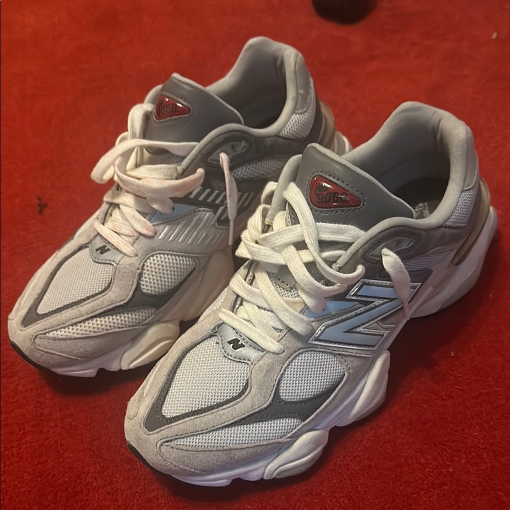 New Balance White and Gray Sneakers